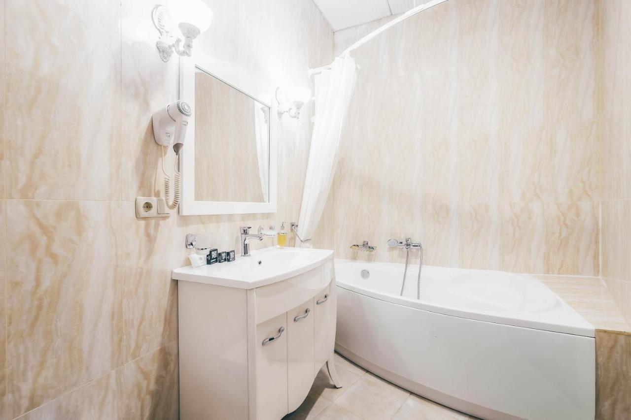 Black Sea Hotel Kiev Luaran gambar