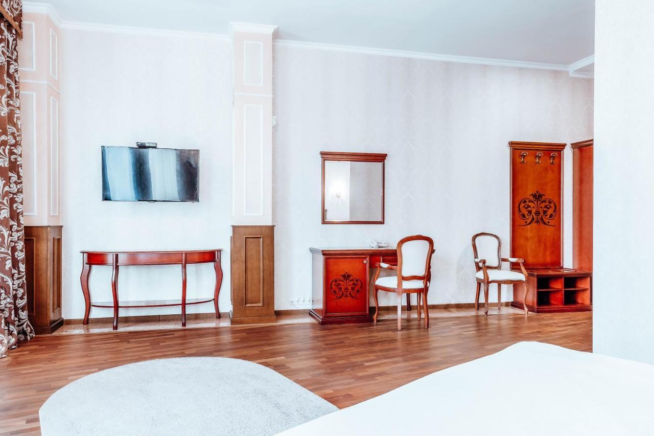 Black Sea Hotel Kiev Luaran gambar